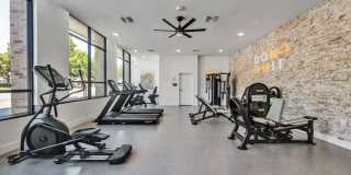 Downtown Ontario Luxury Apartments Gallery 82