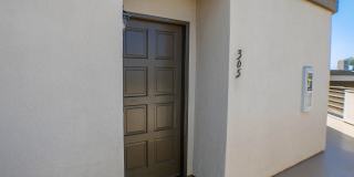 RARE Offering 2BD/2BA Furnished Condo of secured building in highly sought after Boutique Bella Capri building. Gallery 31