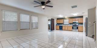 BEAUTIFUL 4-BEDROOM HOME NEAR UTSA Gallery 6