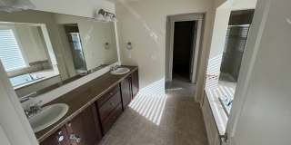 Spacious 5-Bed, 2.5-Bath Single-Family Home in Redmond Spacious 5-Bed, 2.5-Bath Single-Family Home in Redmond Gallery 11
