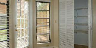 Spacious 2bd 2bth home with bonus Florida room! Gallery 10