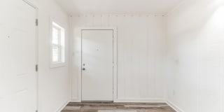 124 E Castlebriar Drive Gallery 7