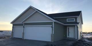 4 Bed 2 Bath Single Family Home Gallery 1