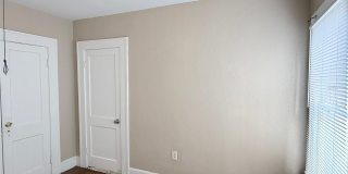 2010 22ND STREET S Gallery 21