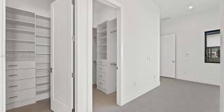 5718 Ashwood Cir W Gallery 52