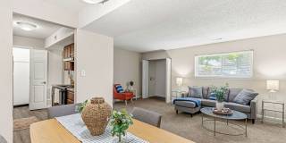 10 West Gallery 17