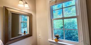 Stunning 3BD, 2.5BA Downtown Raleigh End Unit Townhome with a 1-Car Garage in a Prime Location Near NC State and Tons of Shopping & Dining Options Gallery 7