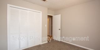 2642 White Chapel Drive Gallery 12