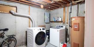 2 Bedroom Condo Available August 1st Gallery 8