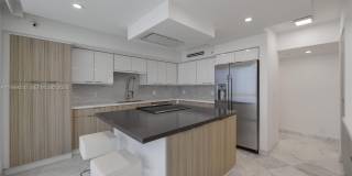 19195 NE 36th Ct Gallery 44