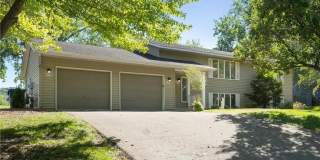 Newly Refreshed Lower Level of Duplex 2 bedroom, 1 bath Gallery 1