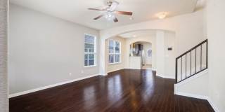 Charming 3 Bedroom, 2.5 Bath Townhouse in Cedar Park Town Center! Gallery 5