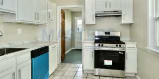 Charming Home with Spacious Backyard in Toledo! Gallery 4