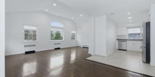 98 Nassau Road Gallery 4