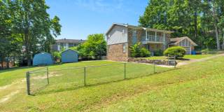 Fabulous 5 bedroom home walking distance to UofA! Gallery 27