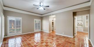 301 Wickford Way St Gallery 12