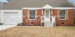Updated 2 Bed 1 Bath Rental Home Tulsa Gallery 1
