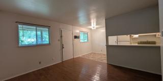 1/1 Triplex / Easy Access to I-35 / Fridge / No Carpet / CISD 1/1 Triplex / Easy Access to I-35 / Fridge / No Carpet / CISD Gallery 14