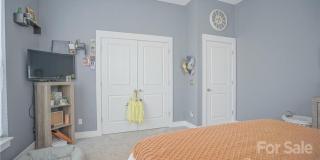 Room in 3 Bedroom Townhome at Steel Yard Ct Gallery 23