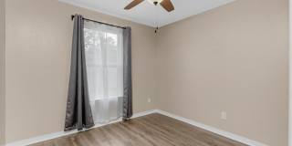 Charming 3BR Home with Fenced Yard, Garden Tub & Double Vanity Gallery 29