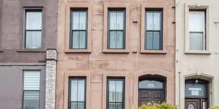 371 9th Street Gallery 12