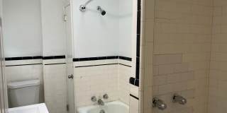 1323 GILHAM Street Gallery 16