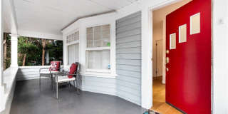 6008 Carlton Way Gallery 3