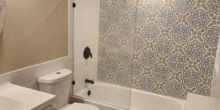 3bd 2ba located in Pointe South Mountain Gallery 8