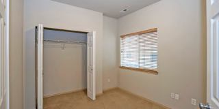 Modern 4 Bedroom, 2.5 Bath Home In Silver Creek w/AC Gallery 28