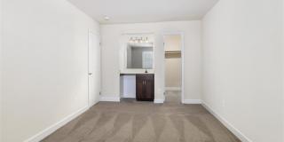 Stevens Walk Gallery 9