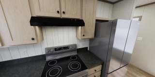 3221 Birch Gallery 2