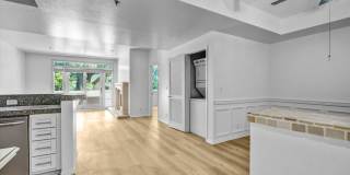 2222 BEACHWOOD Dr Gallery 1