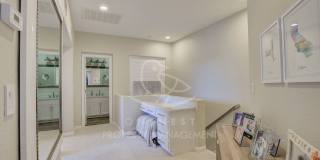 Upgraded Lincoln Crossing Oasis | Walking distance to MANY ammenities Gallery 18