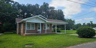 Charming Residential Home Gallery 1
