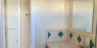 Charming 2bdrm, 1.bath house with garage, workshop space and large yard Charming 2bdrm, 1.bath house with garage, workshop space and large yard Gallery 16