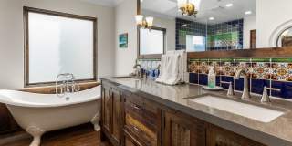 Newport Beach Balboa Peninsula Beach House with Rooftop Deck | Weekly & 30+ Night Stays Gallery 20