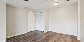 Williamsburg South Gallery 24