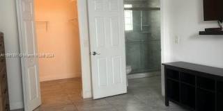 3175 NE 184th St Gallery 12