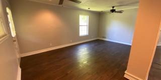 1107 Esma - Greenville Gallery 6