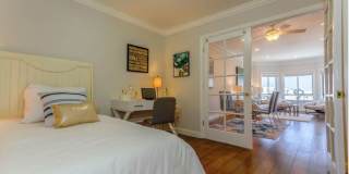 EPIC REA -Russian Hill Top Floor View 2 bed/2 bath condo w/ parking space & storage Gallery 7