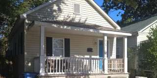 2 Bedroom Home with Large Backyard Deck Gallery 1