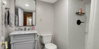 9100 Club Road Gallery 18