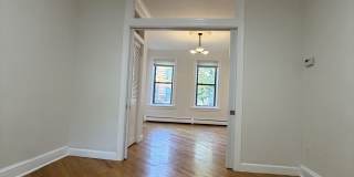 389 Woodlawn Ave Gallery 10
