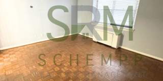 Updated 2BR/2BA on Bardstown Road with all utilities included now available! Gallery 5