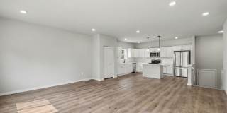 4373 Pine Creek Drive Gallery 16