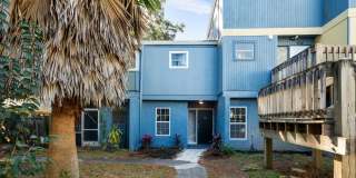 Fully Renovated 3BR/2BA Condo with Private Fenced Yard – Prime Location Near Oaks Mall  I-75 Gallery 1