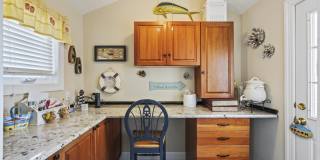 204 Randall Avenue Gallery 17