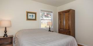 Serenity by the bay (some utilities included) Gallery 21