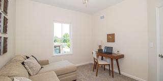 208 Ashley Court Avenue Gallery 8