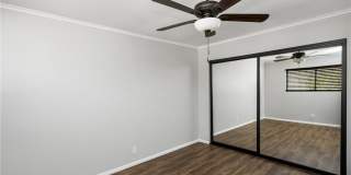 201 E 16th Street Gallery 25